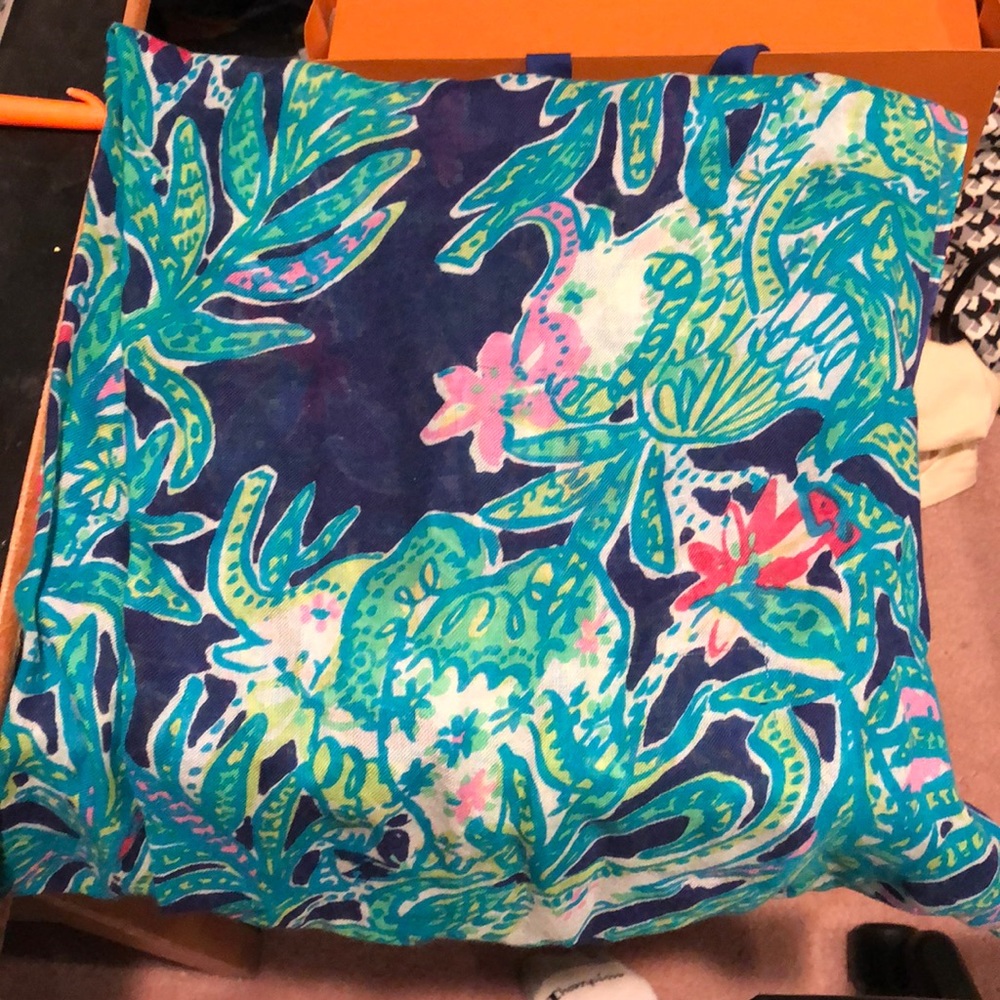 Lovely Lilly Pulitzer scarf